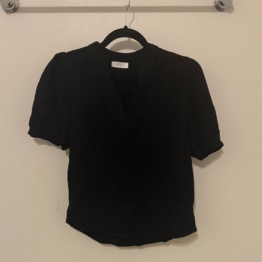 Avara Black Women's Blouse